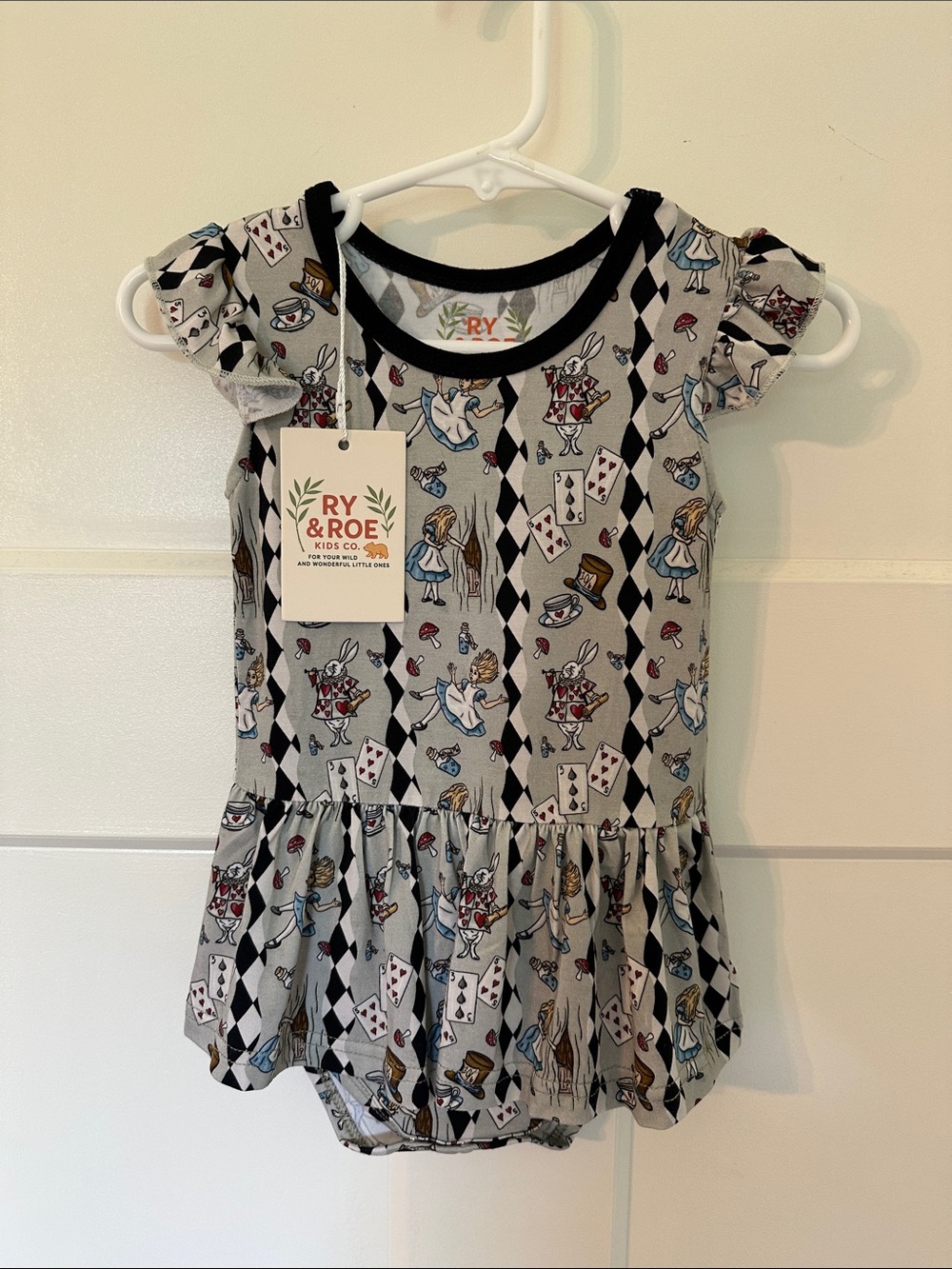 NWT BAMBOO SZ 3-6 MOs by Ry & Roe Alice Print Bodysuit with twirl